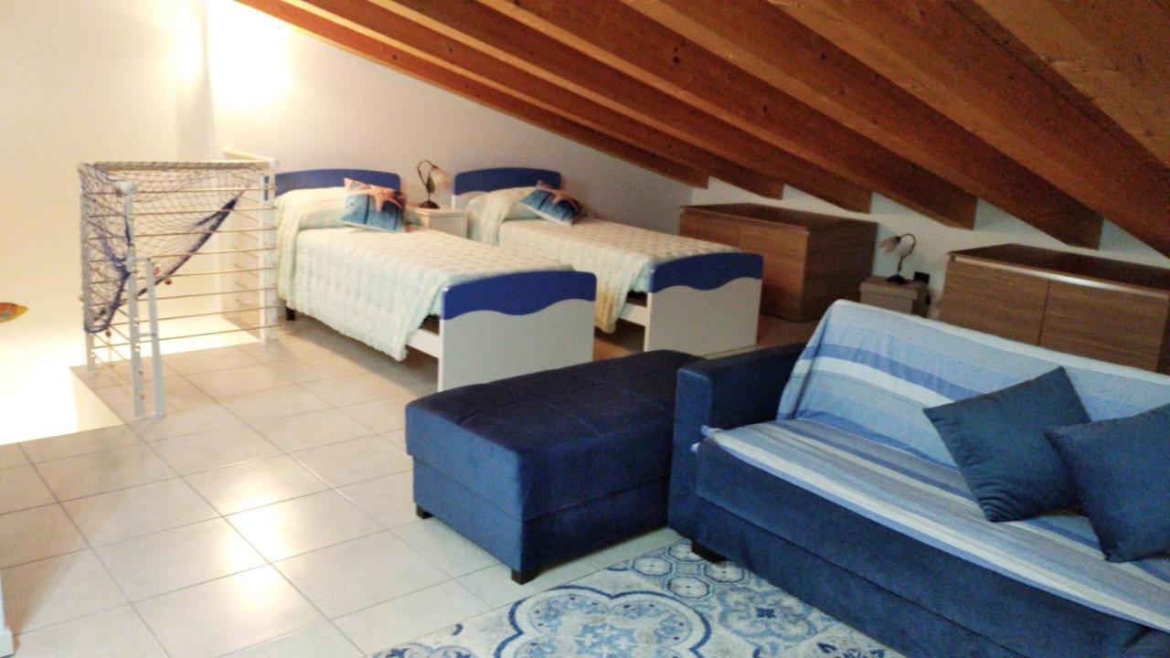 Delle Rose Apartment Eraclea Mare Bagian luar foto