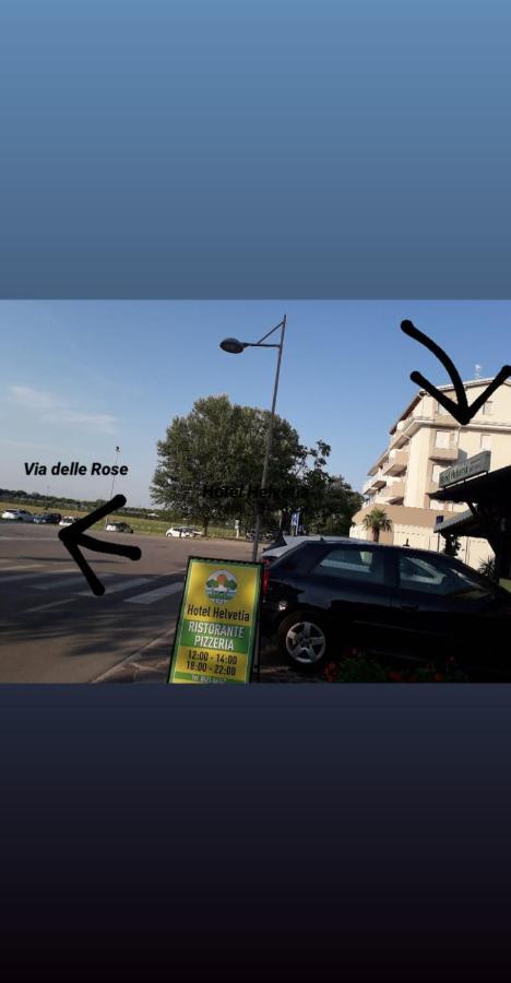 Delle Rose Apartment Eraclea Mare Bagian luar foto