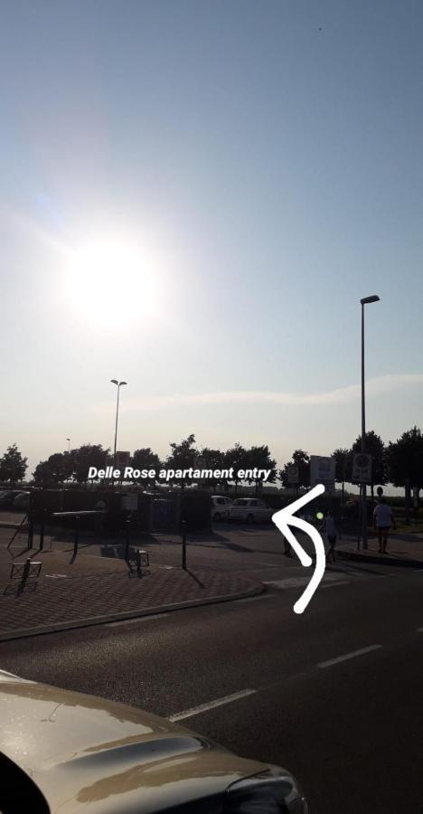 Delle Rose Apartment Eraclea Mare Bagian luar foto