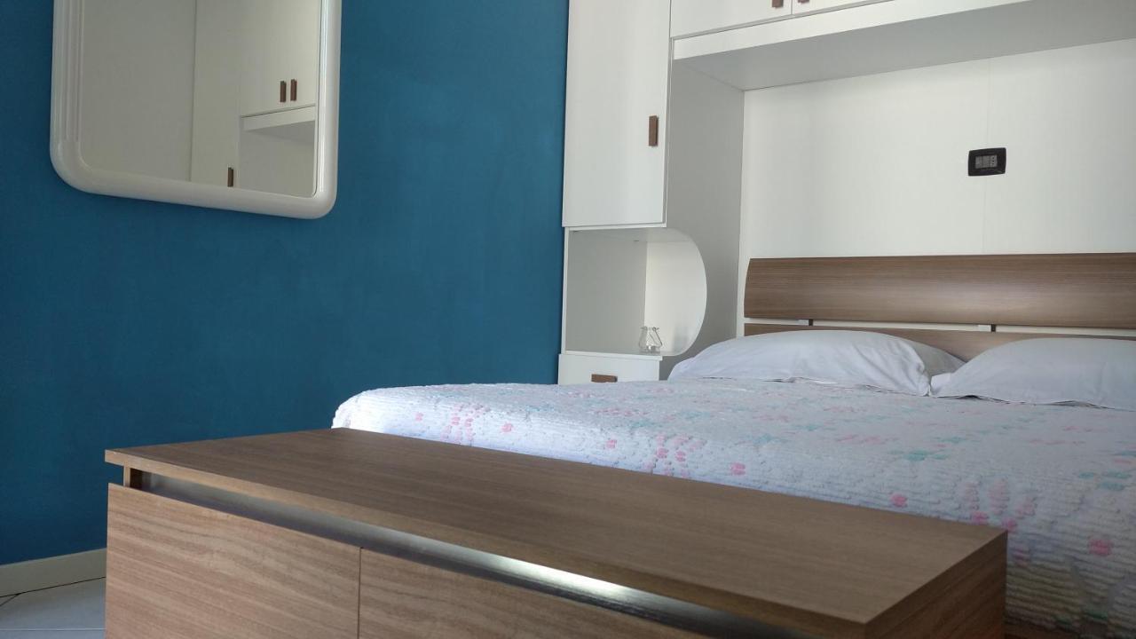 Delle Rose Apartment Eraclea Mare Bagian luar foto