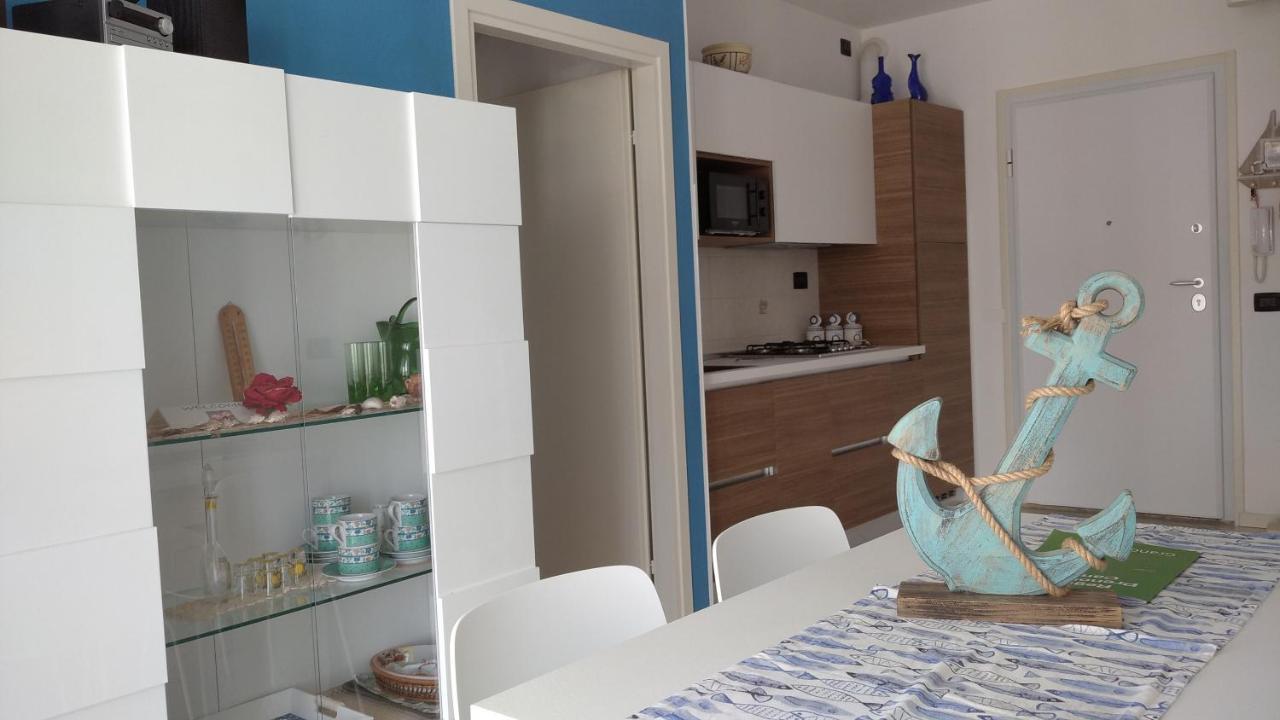 Delle Rose Apartment Eraclea Mare Bagian luar foto
