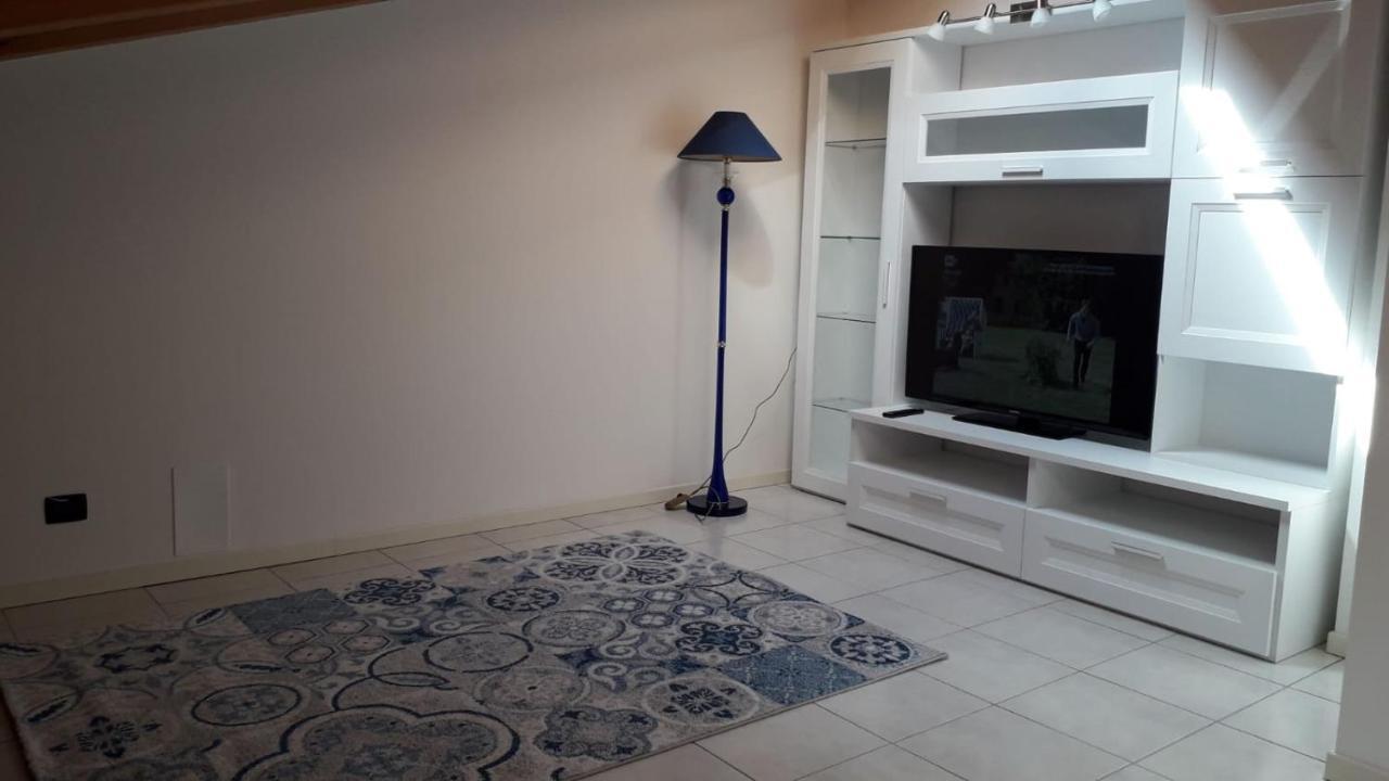 Delle Rose Apartment Eraclea Mare Bagian luar foto